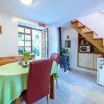 Fisherman\'S Guest House Galeb