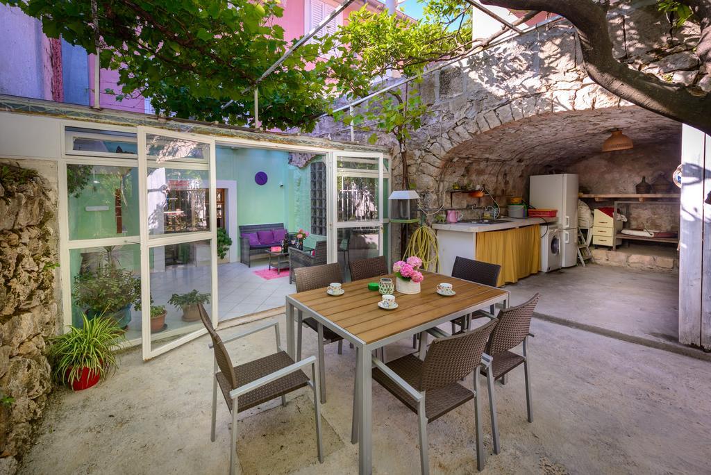 Guesthouset Fisherman's Galeb 3*